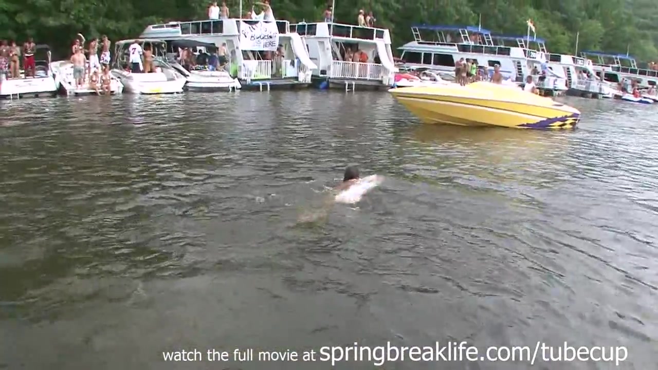 SpringBreakLife Video: Swimming For Pussy
