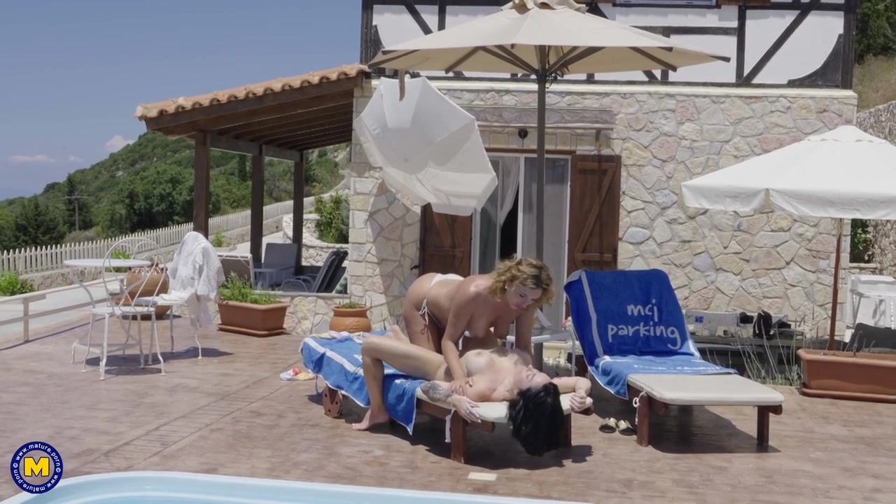 Lesbian Milfs Julia North And Jordan Perry Eating Each Others Pussy At The Poolside - MatureNl