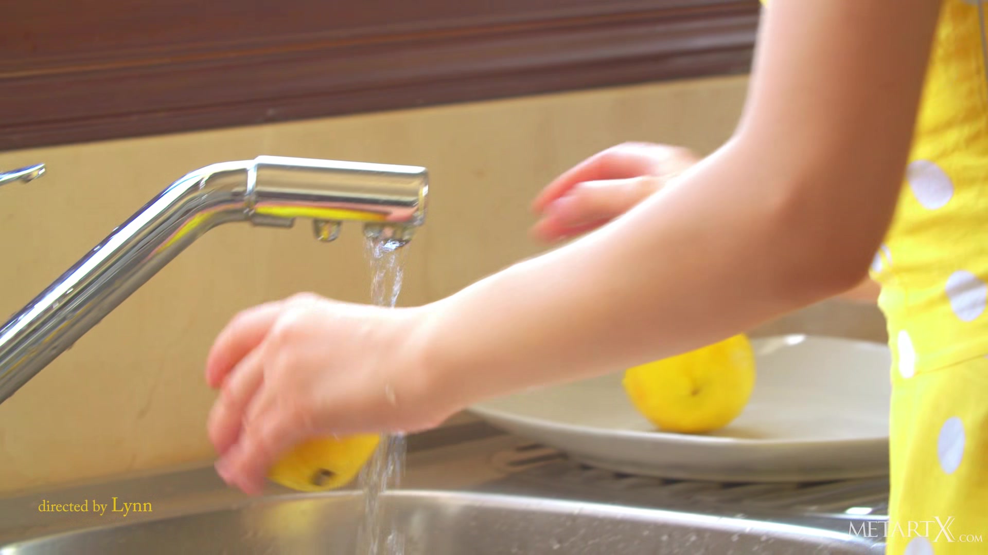 Iced Lemonade 2 - Rebecca Volpetti - MetartX