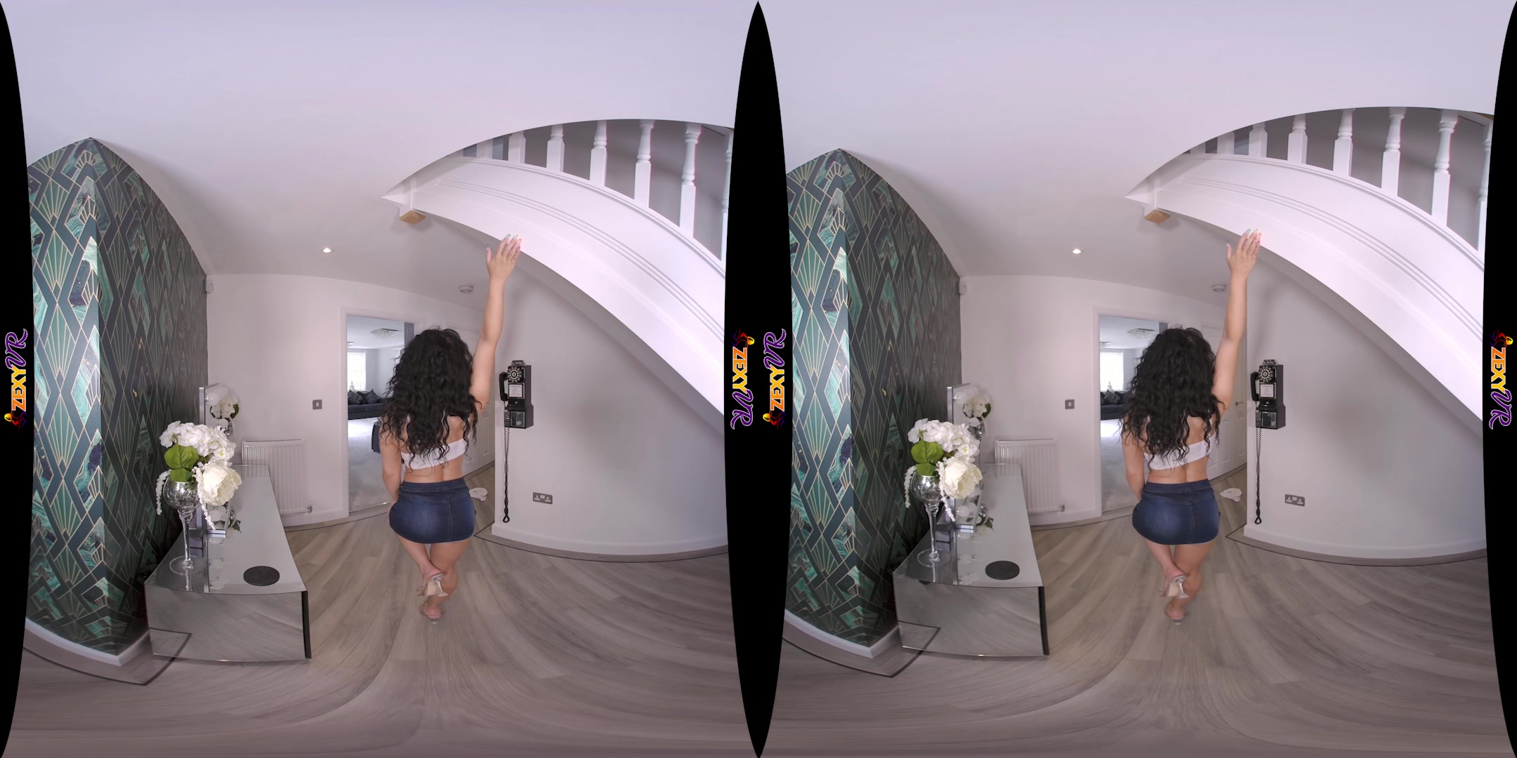 Dancing Fun featuring Chelsea Essex - ZexyVR