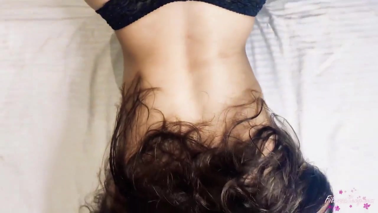 Cutie With Juicy Booty Sucks Cock And Gets Doggystyle Fucked Before Cum On Ass