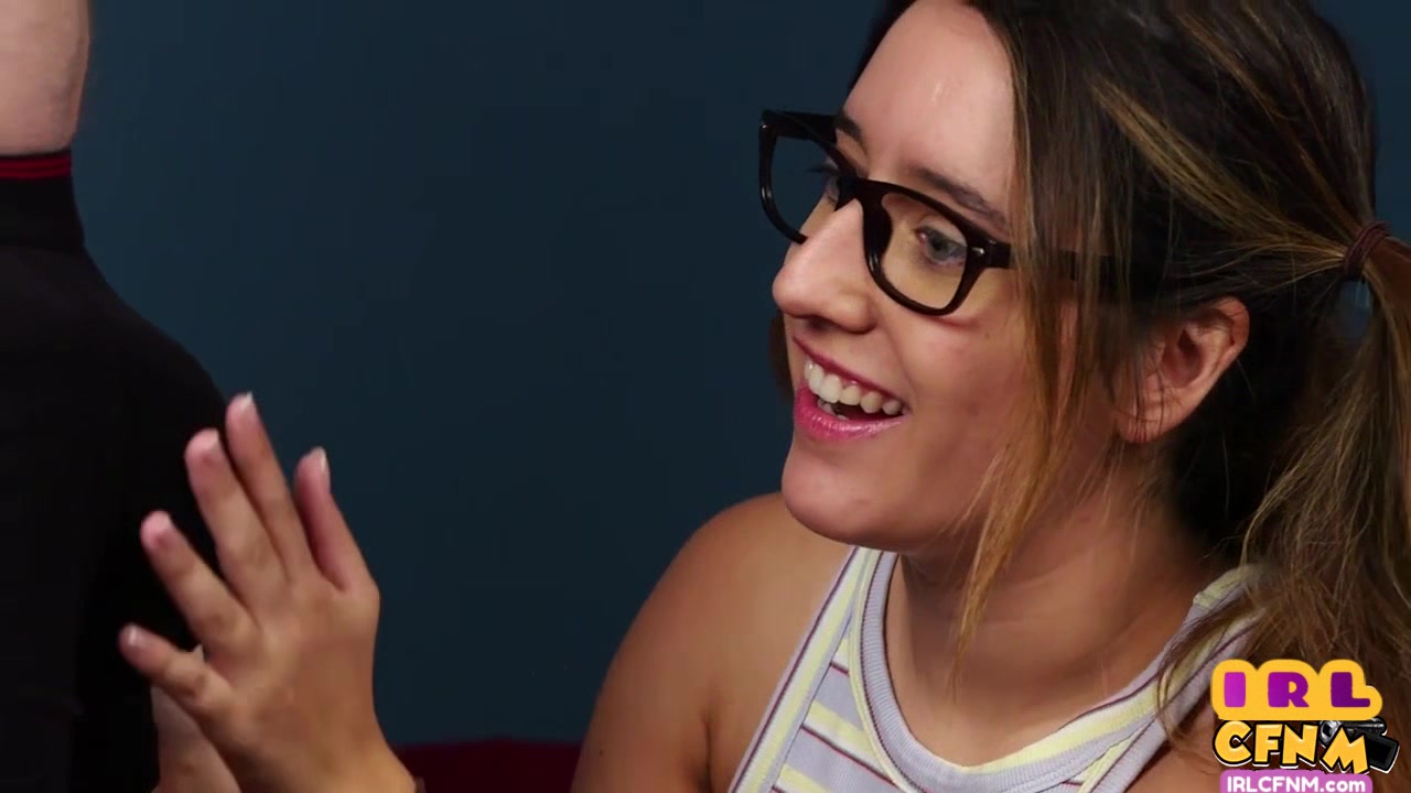 Amateur 21yo CFNM gal with glasses sucks n jerks cock 4 cum