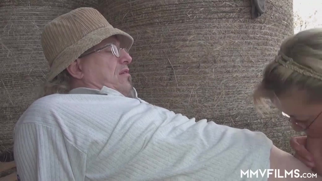 German wife surprises a farmer - MMVFilms