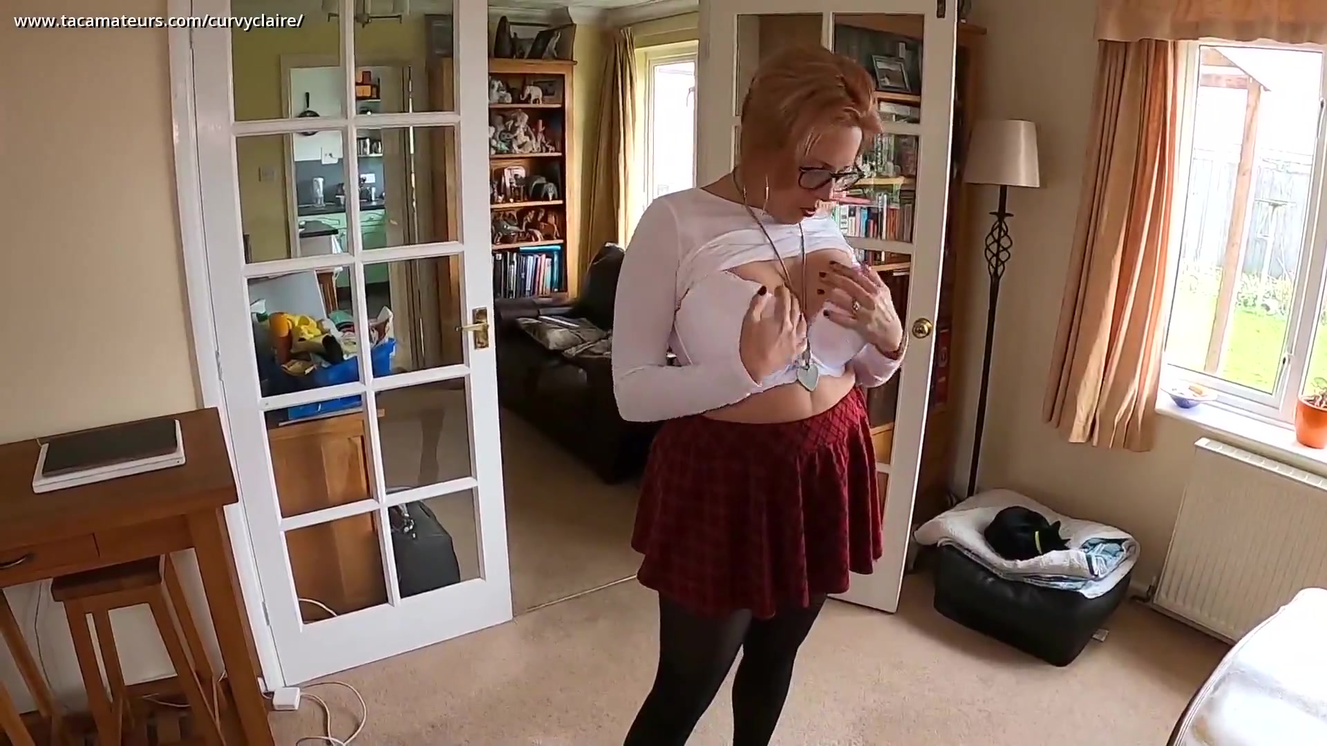Shopping Horn Pt1 - CurvyClaire