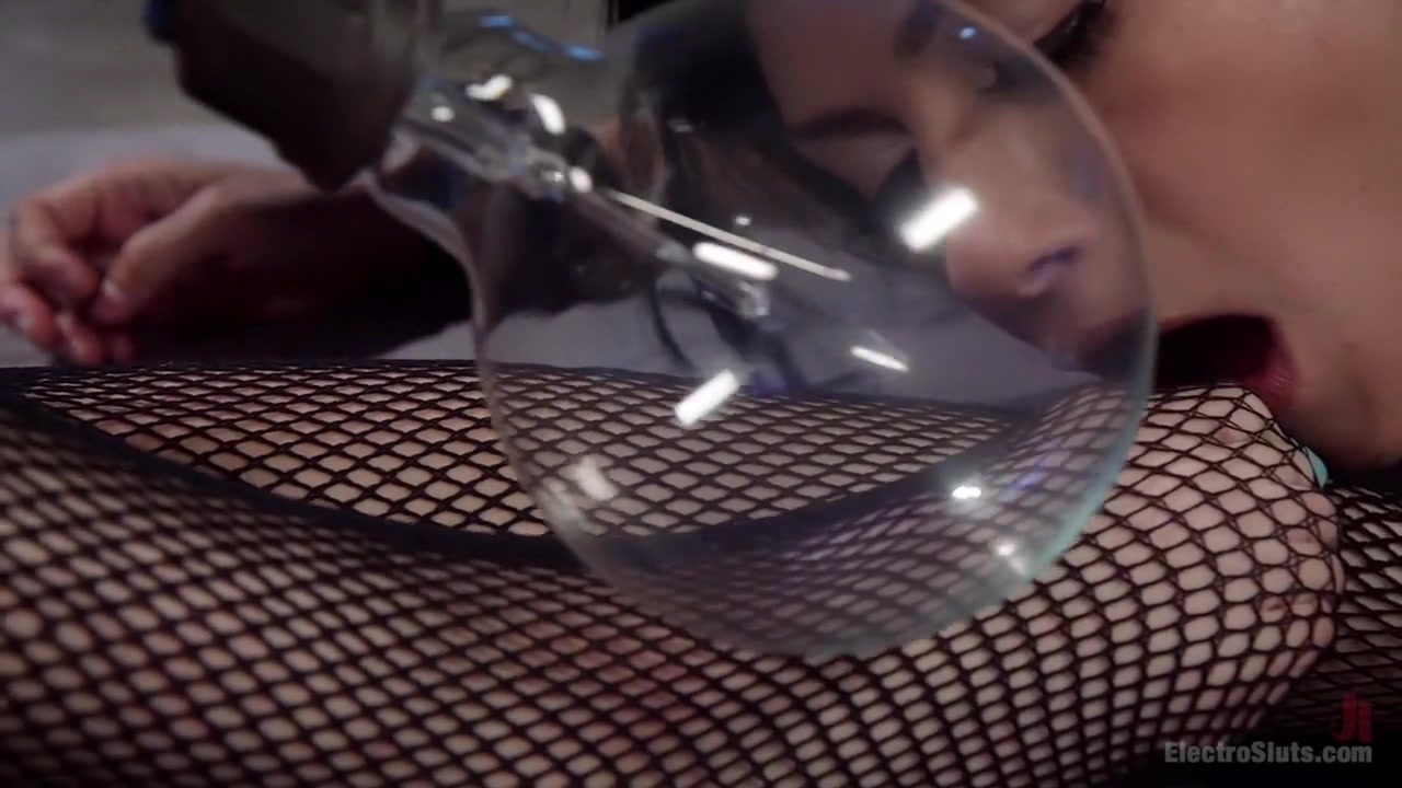 Sensual Lesbian Electrosex