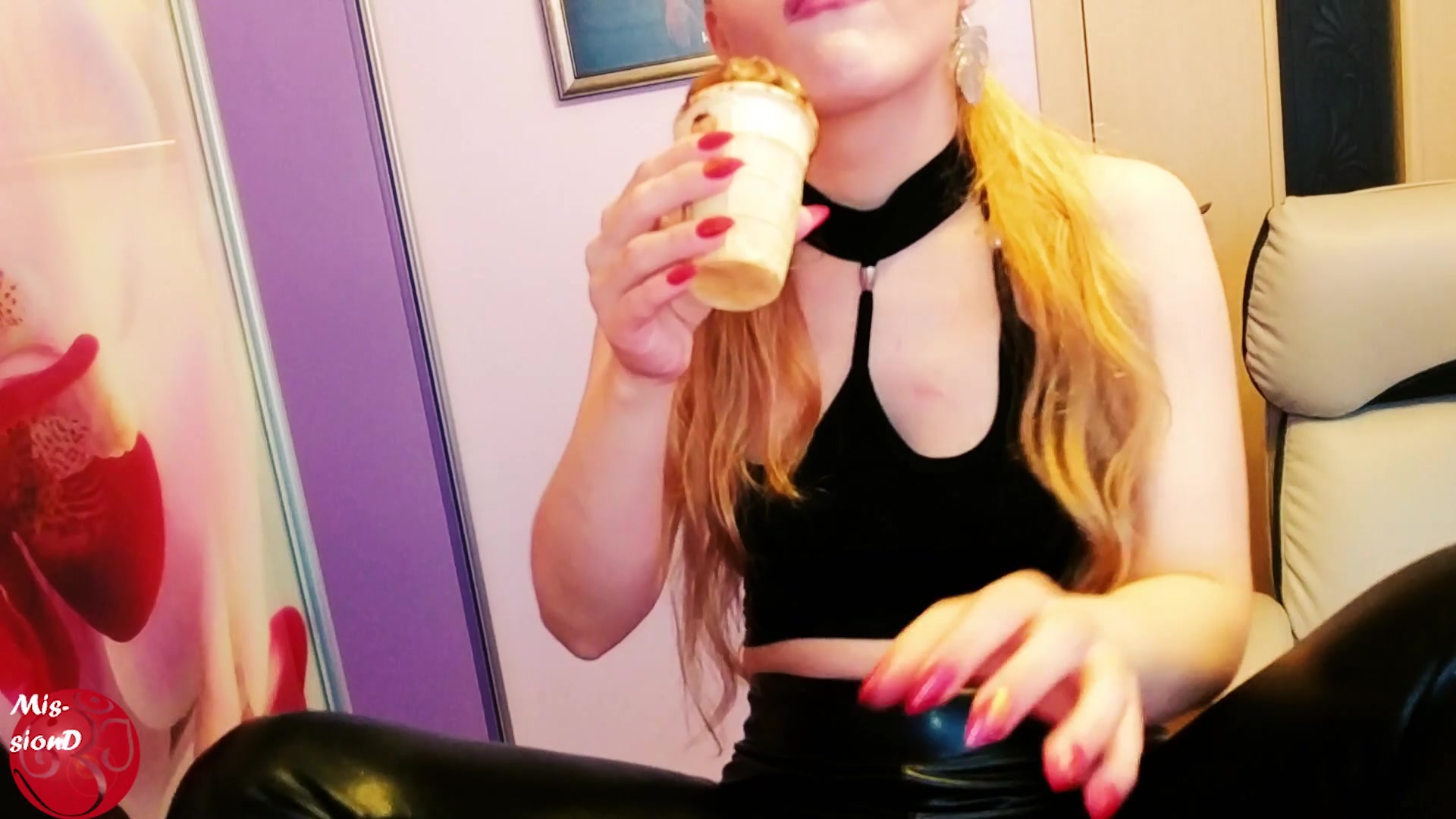 Icecream Licking Balloon - Sex Movies Featuring Findom Goaldigger