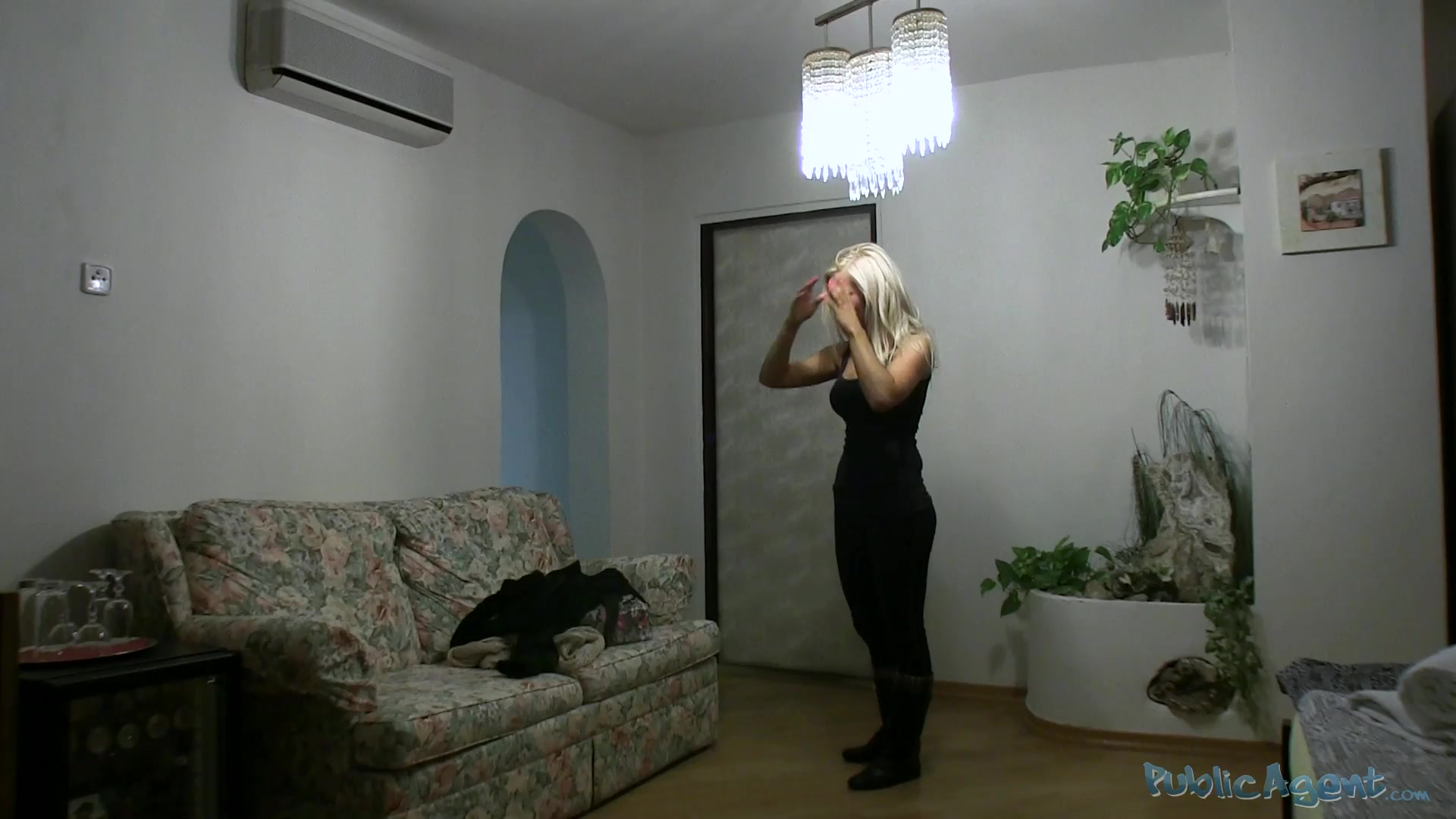PublicAgent Clip. Jenna