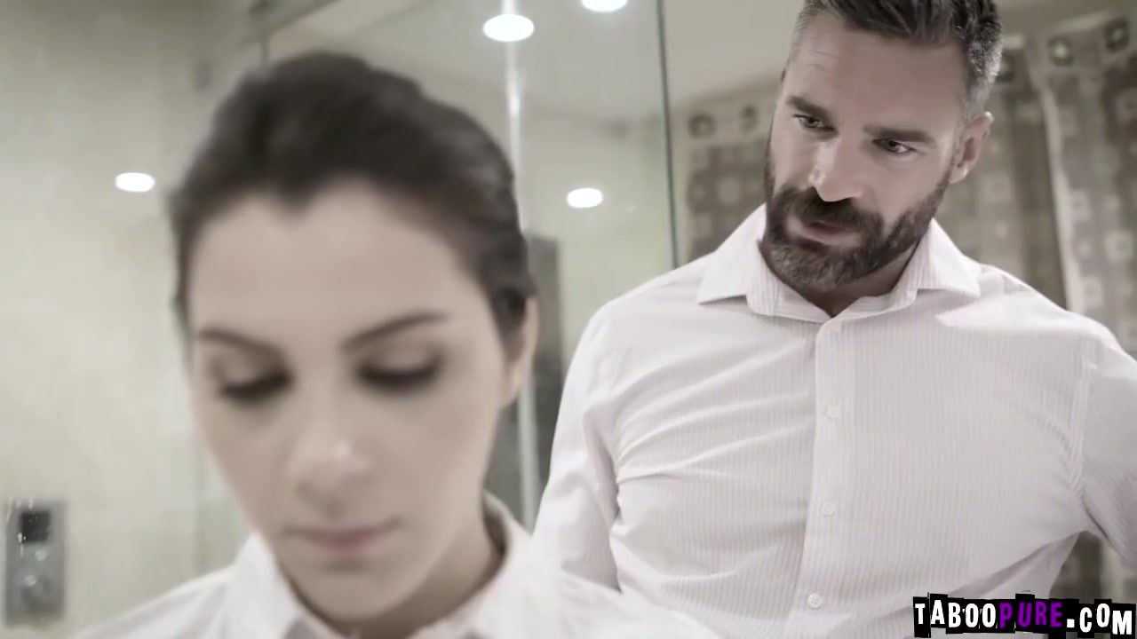 Sexy European Housemaid Fucked In The Bathroom With Valentina Nappi