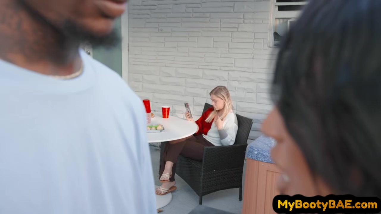 Bigbooty Ebony bae BBC fucked outdoor after cocksucking