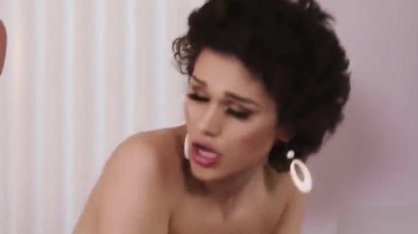 Slut TS Anaya Nae gets caught fucking with another guy