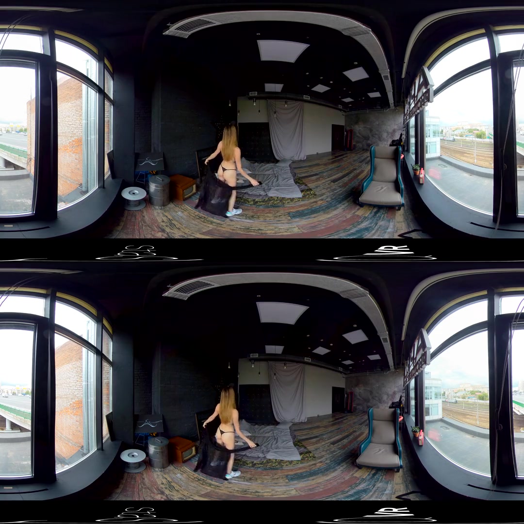 LilianQ in Naughty Little Mouse 360\u00ba - StasyQVR