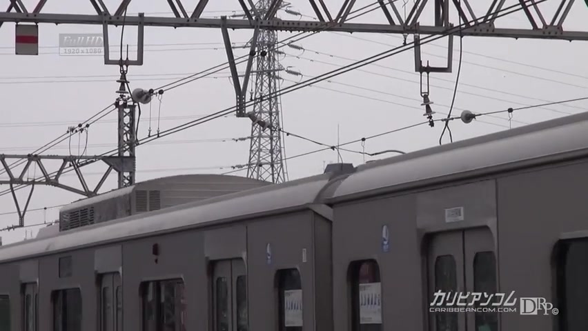 Tsuna Kimura Time Fuck Bandits at a Train - Caribbeancom