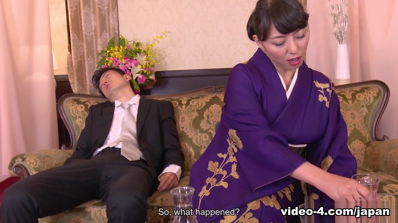 Ryouko Murakami seduces her lover while in her kimono - JapanHDV