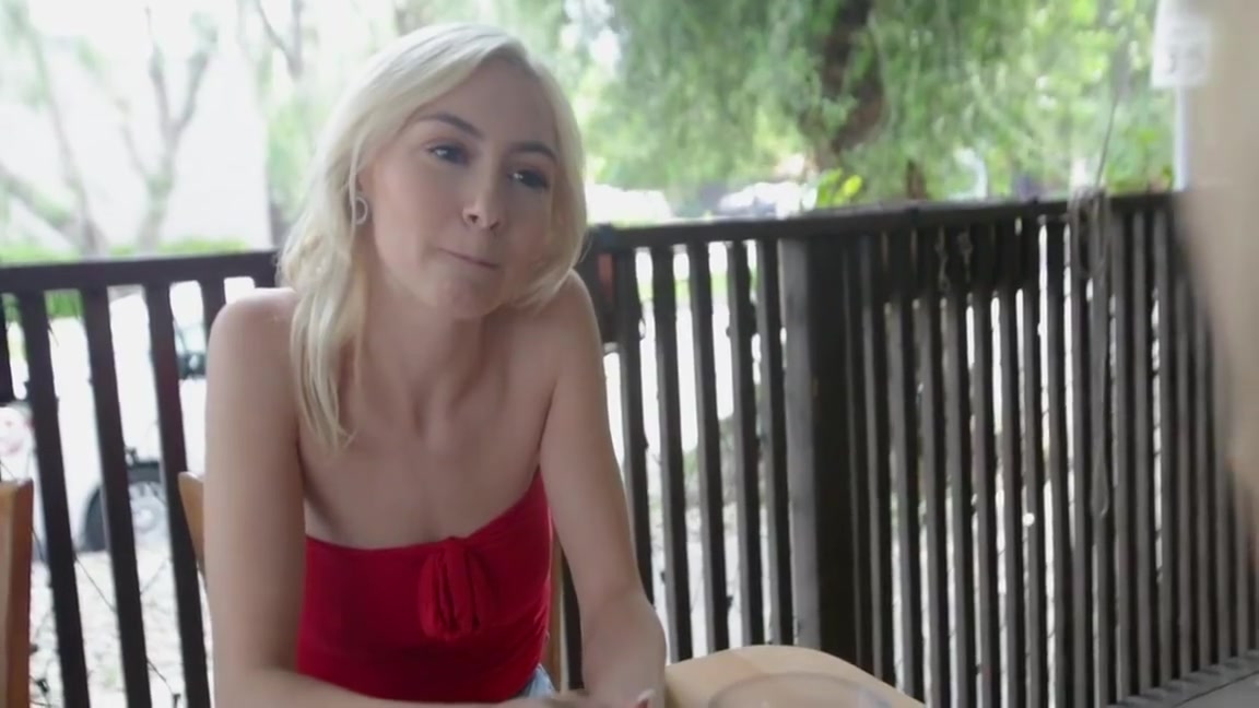 Curious Blonde teen 18+ Hooks Up With Hot Cougar With Carmen Valentina And Chloe Temple