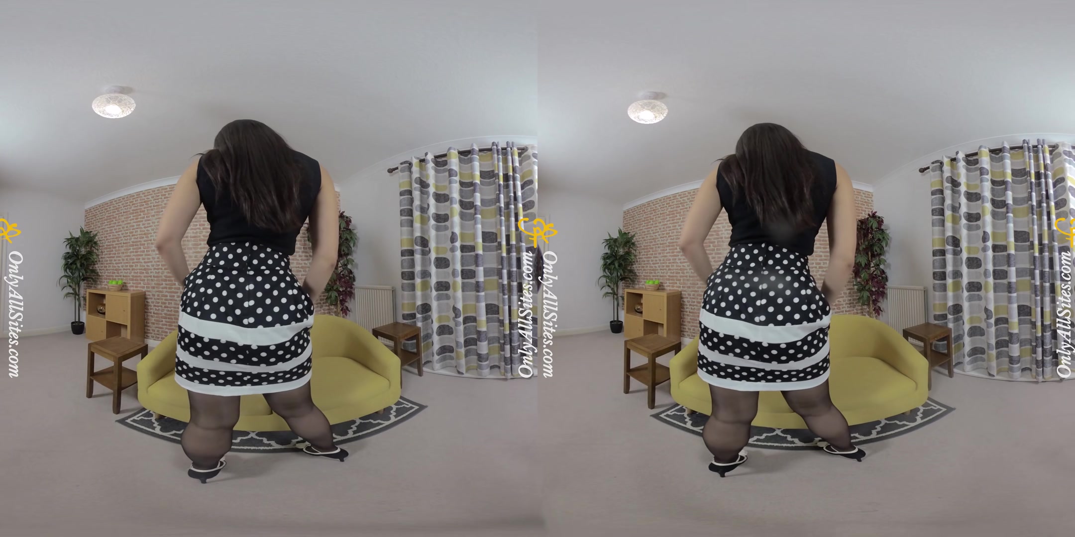 Alicia - Horny Brunette - OnlyTease