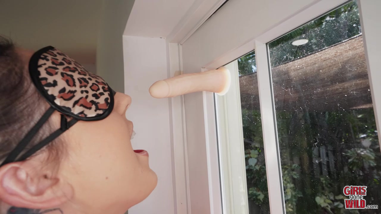 Rock Paper Scissoring - PissVids