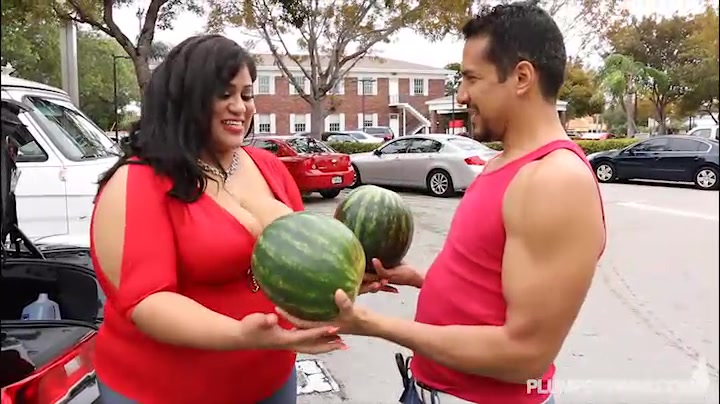 Shopping For Melons - PlumperPass
