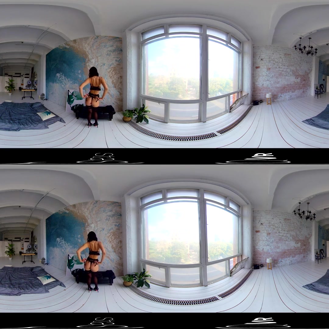 AshleyQ in High Times in a Highrise 360\u00ba - StasyQVR
