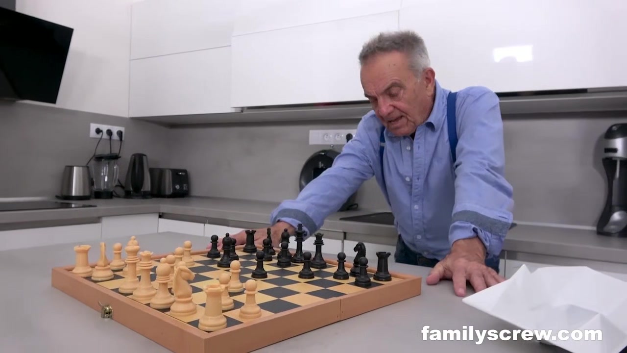 Playing Chess with Grandpa while Grannys under the Table - Familyscrew