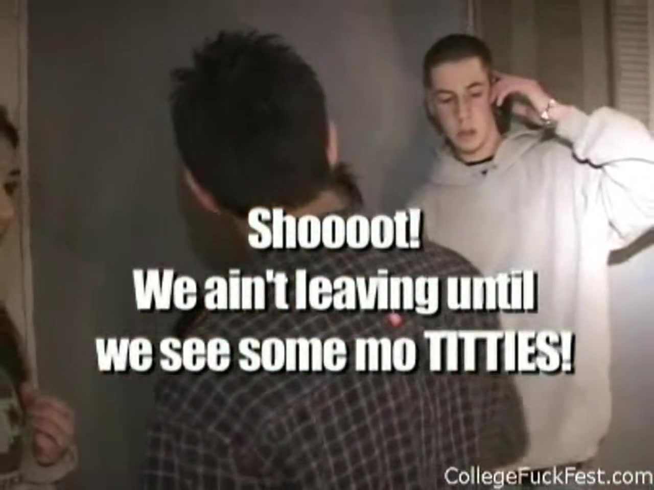 Hot college teen slut fingers her pussy