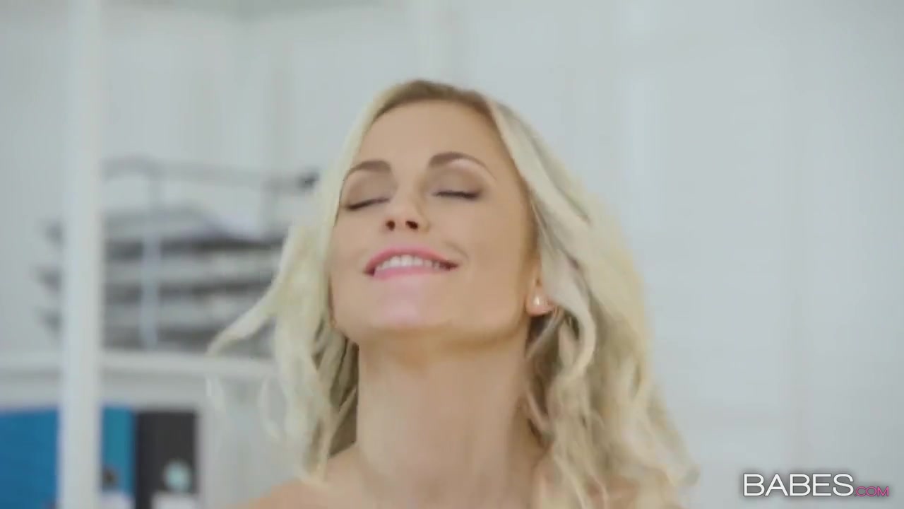 Lola Myluv And Blonde Nurse In Busty Lures Patient Into Pussy