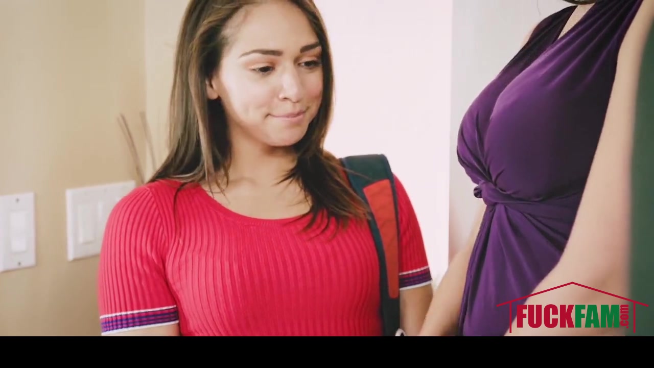 Sara Luvv,Mercedes Carrera Caught Masterbating On Job