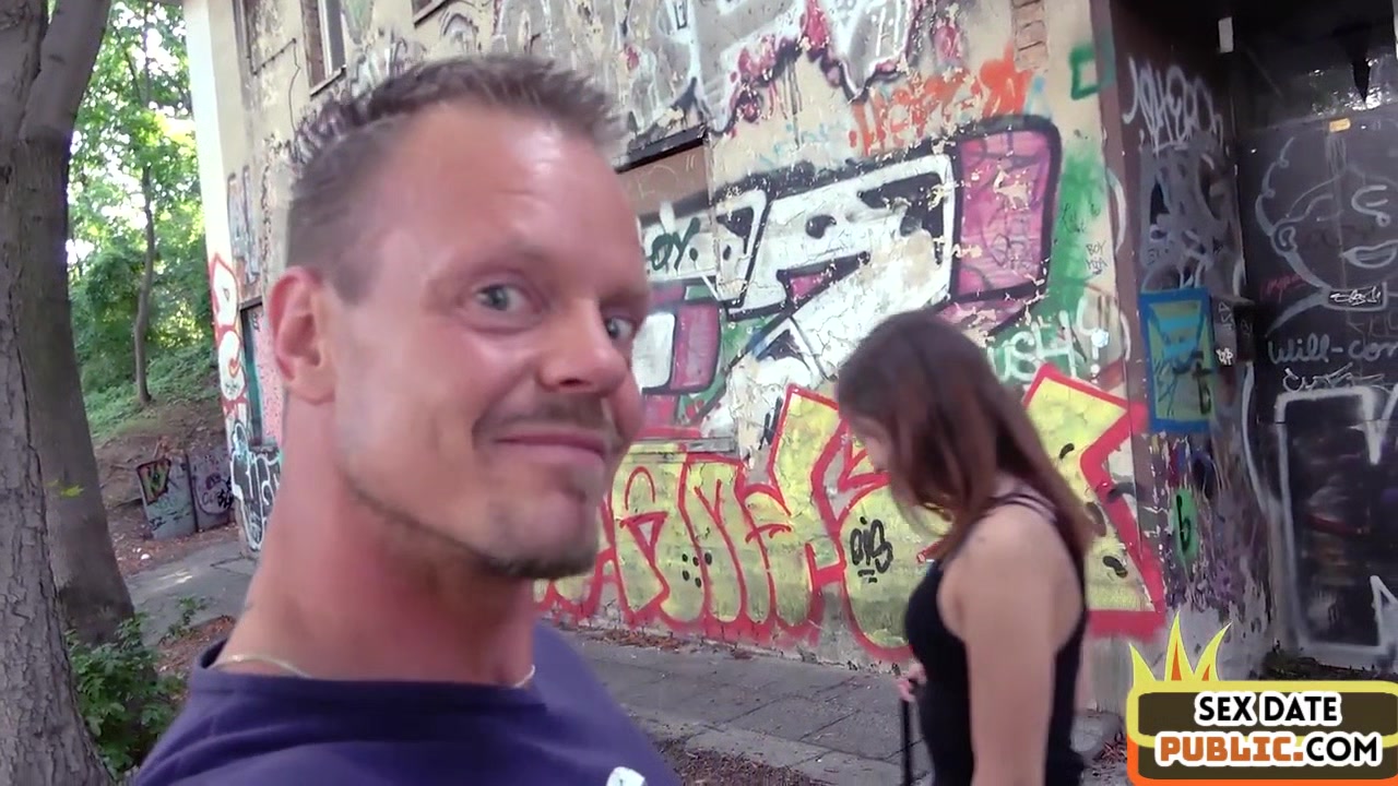 Cute amateur babe public fucked outdoor by blind sex date