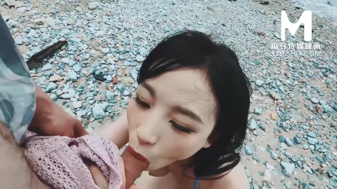 An Unforgettable Sex Experience On The Beach Of The Island