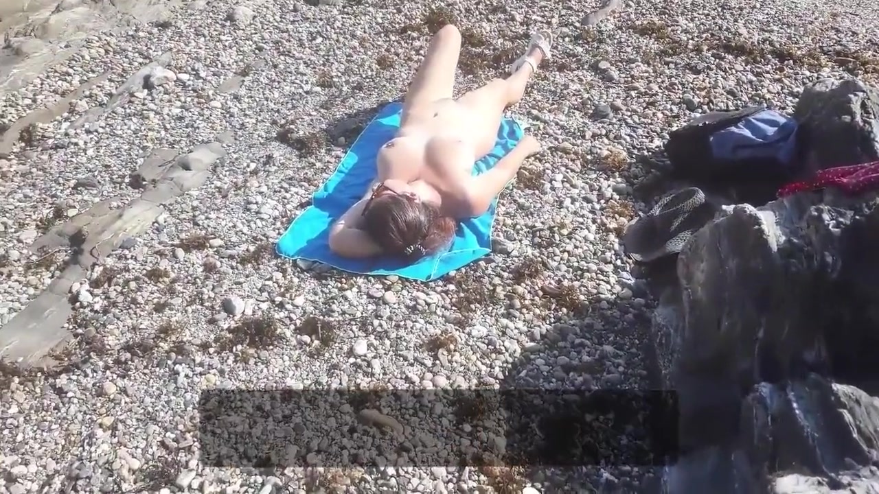 Exhibitionist Flashes His Dick For A Nudist Milf. She Sucked On The Beach