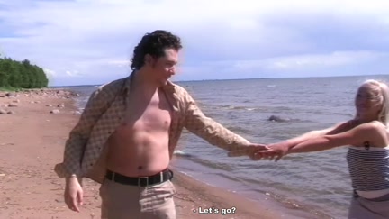 Blond engulfing giant wang on the beach