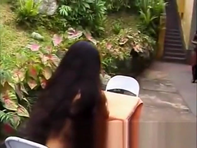 Tall tranny eats girls pussy outdoor