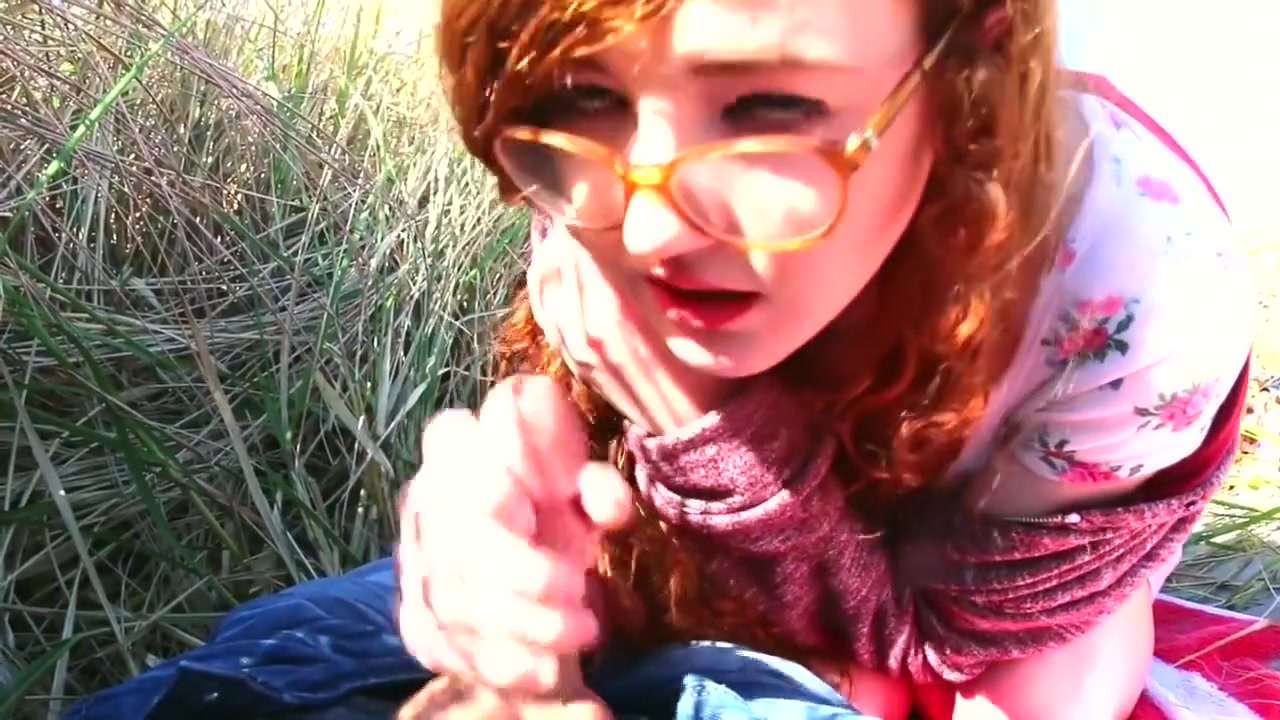 Redhead Beach Blowjob