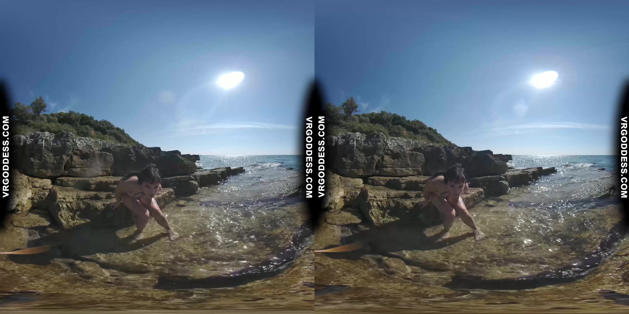 Tattooed Brille Skinny Dipping In The Ocean While On Vacation Jilling