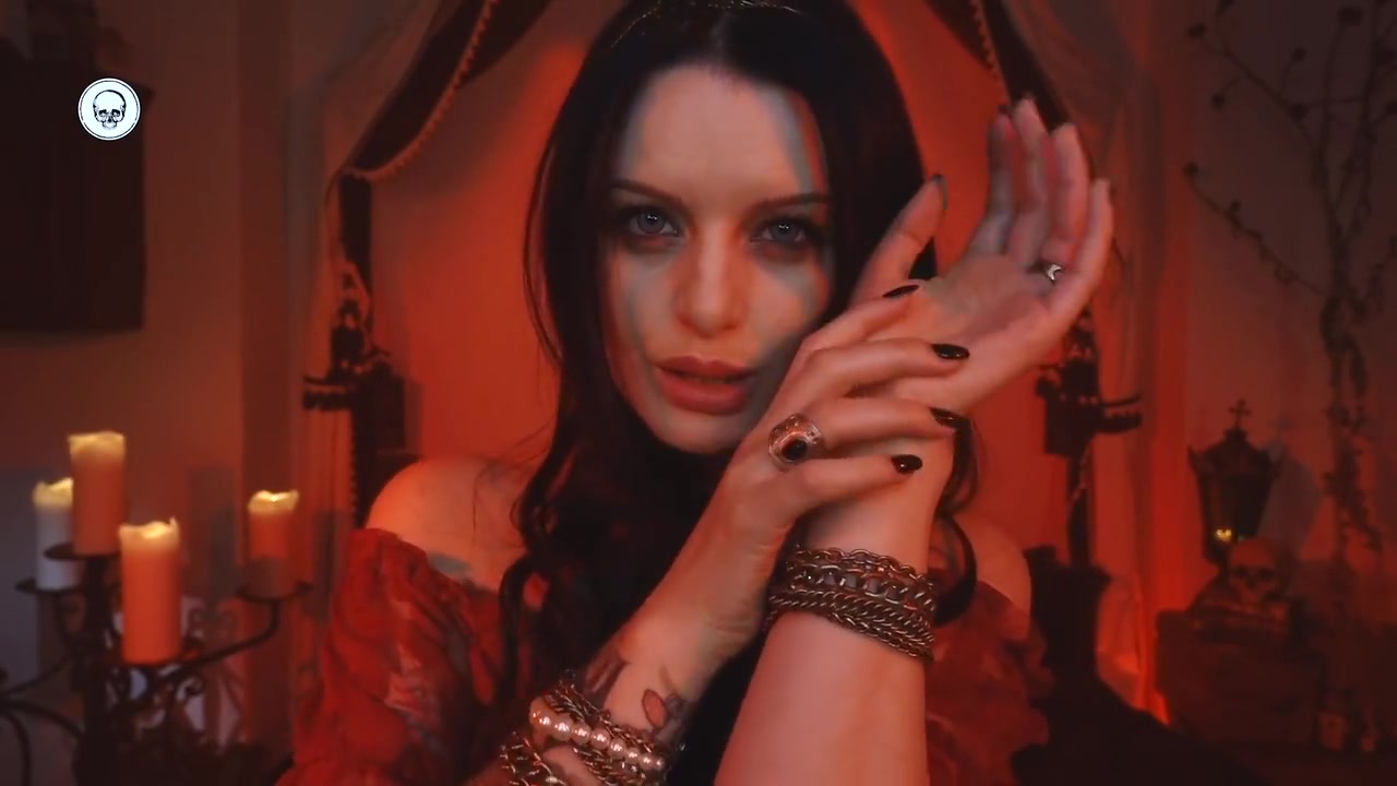 Draculas Bride - Halloween 2020