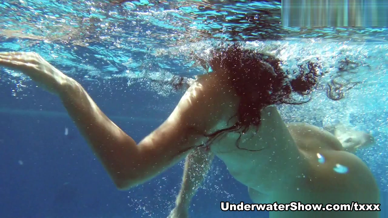 Kittina Clairette Video - UnderwaterShow