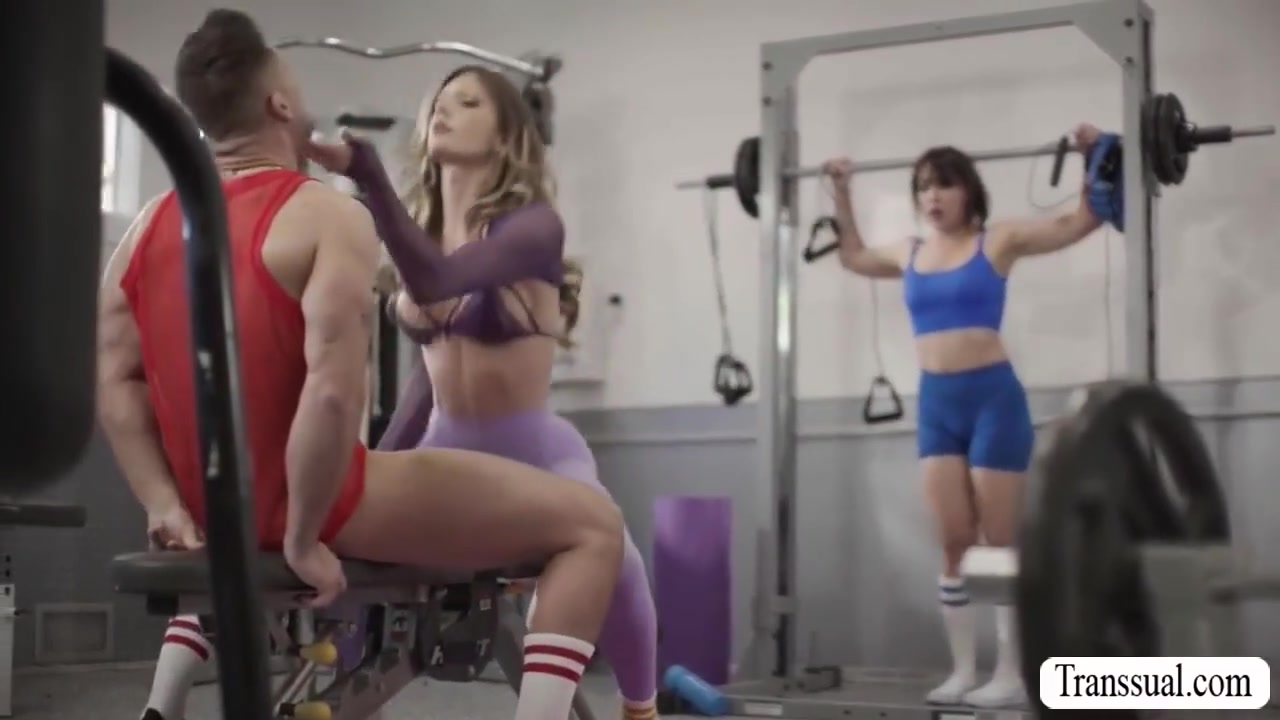 Ts Lets Bff Watch While Riding Gym With Jade Venus