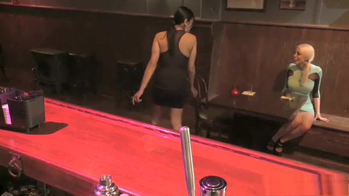 tranny fucks Female 02 (3sum)