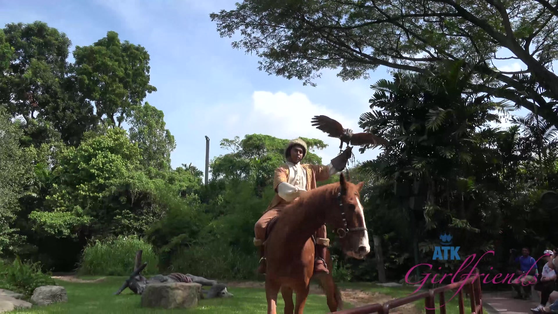 Virtual Vacation In Singapore With Emma Evins Part 3