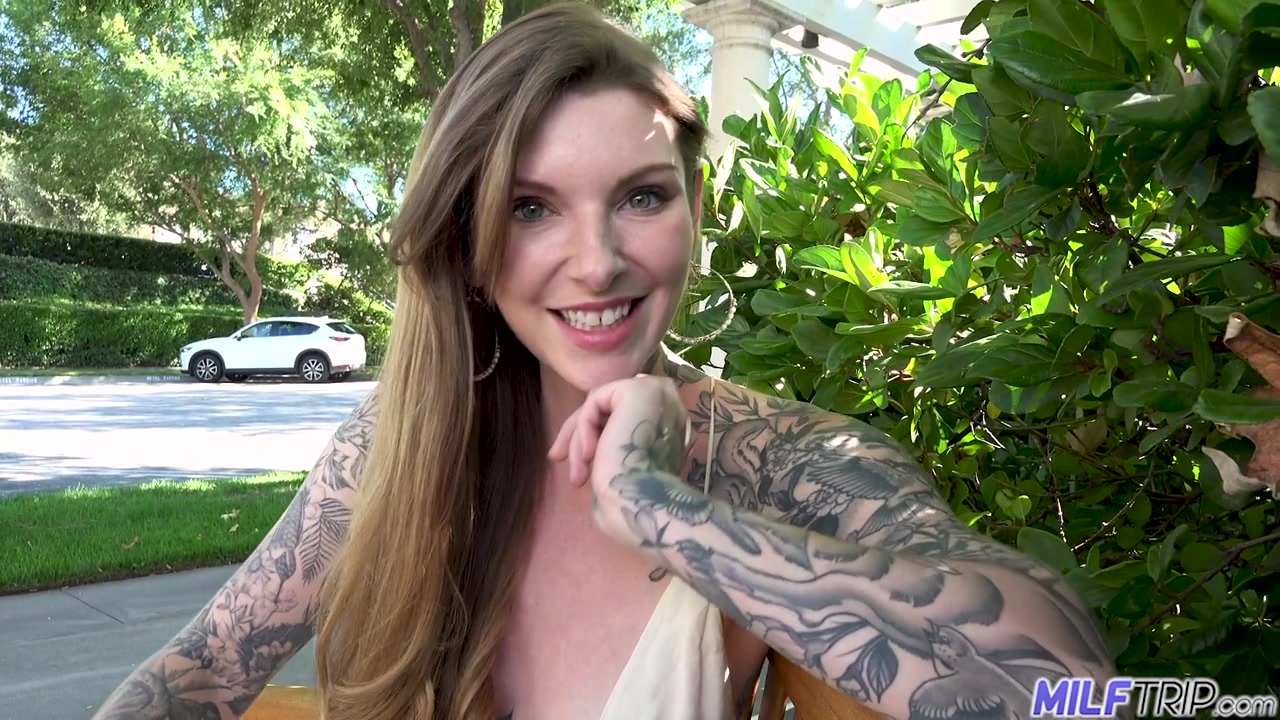 MILF POV Creampie - MilfTrip