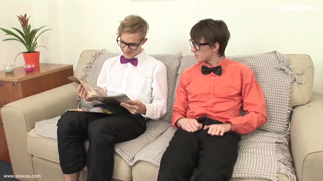 Kurt Maddox And Jaxon Radoc - Nerdy Opposites Get Sticky Together