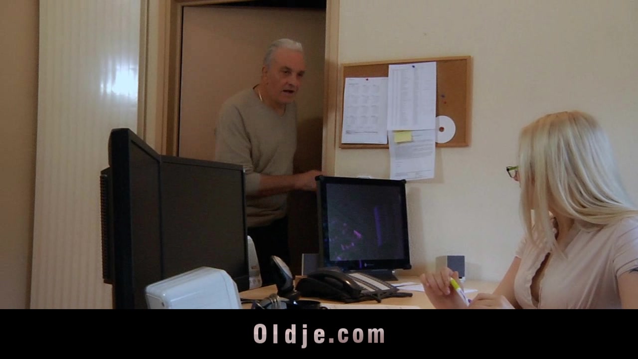 ### Taylor in her office sucking 2 old bones one by one in a lustful deepthroat