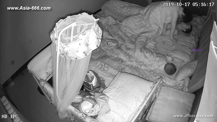 Hackers use the camera to remote monitoring of a lover's home ***_2