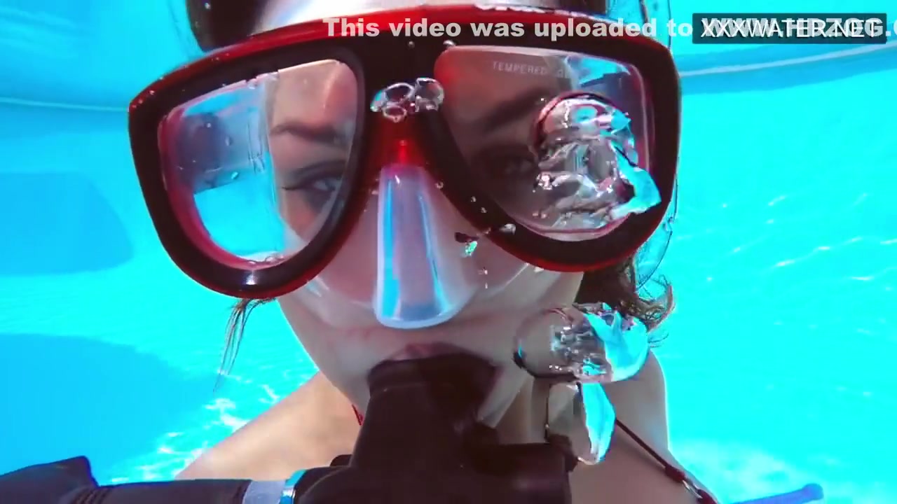 Hungarian Pornstar Lana Tanga Orgasming Underwater