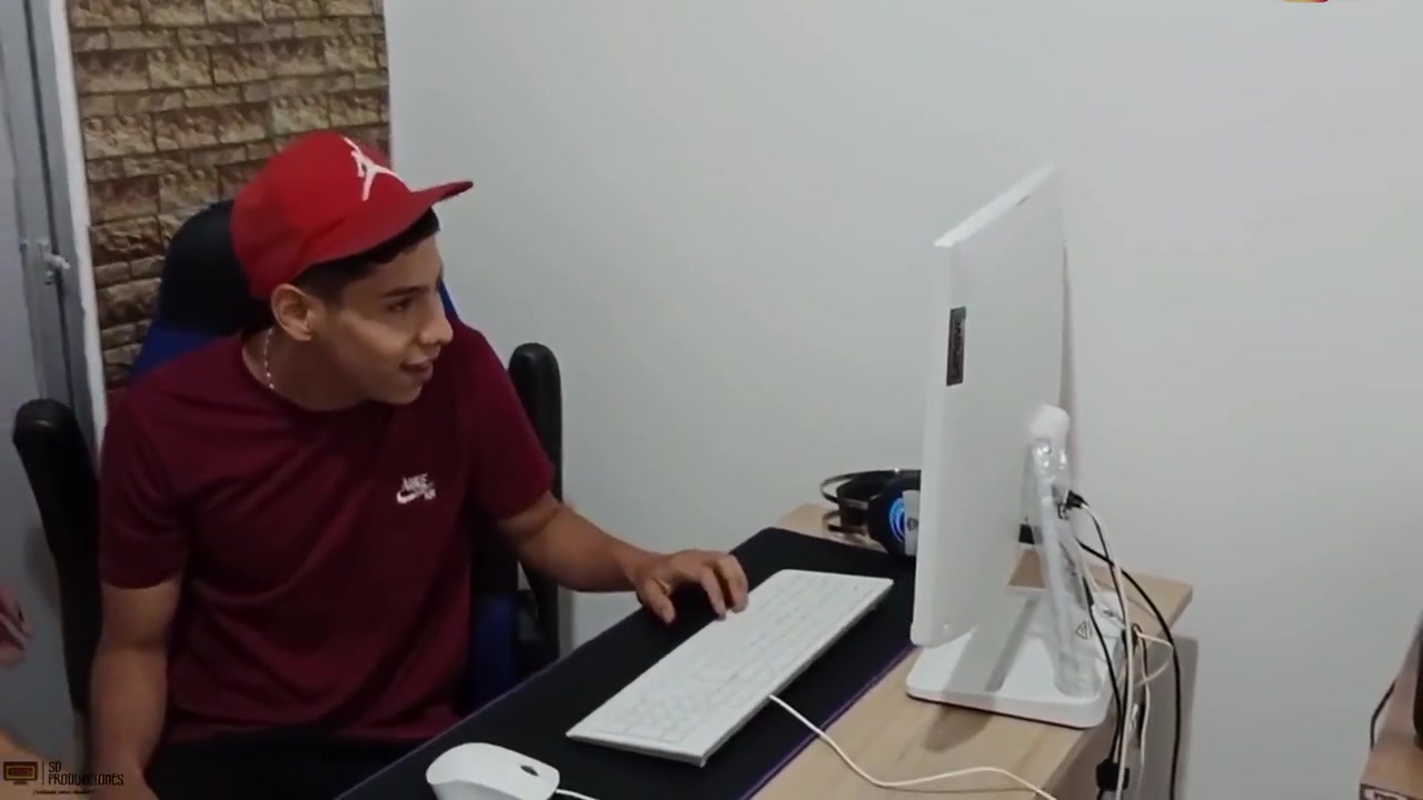 Horny Boyfriends Fuck In Their Bosss Office While Hes Away - Porn In Spanish