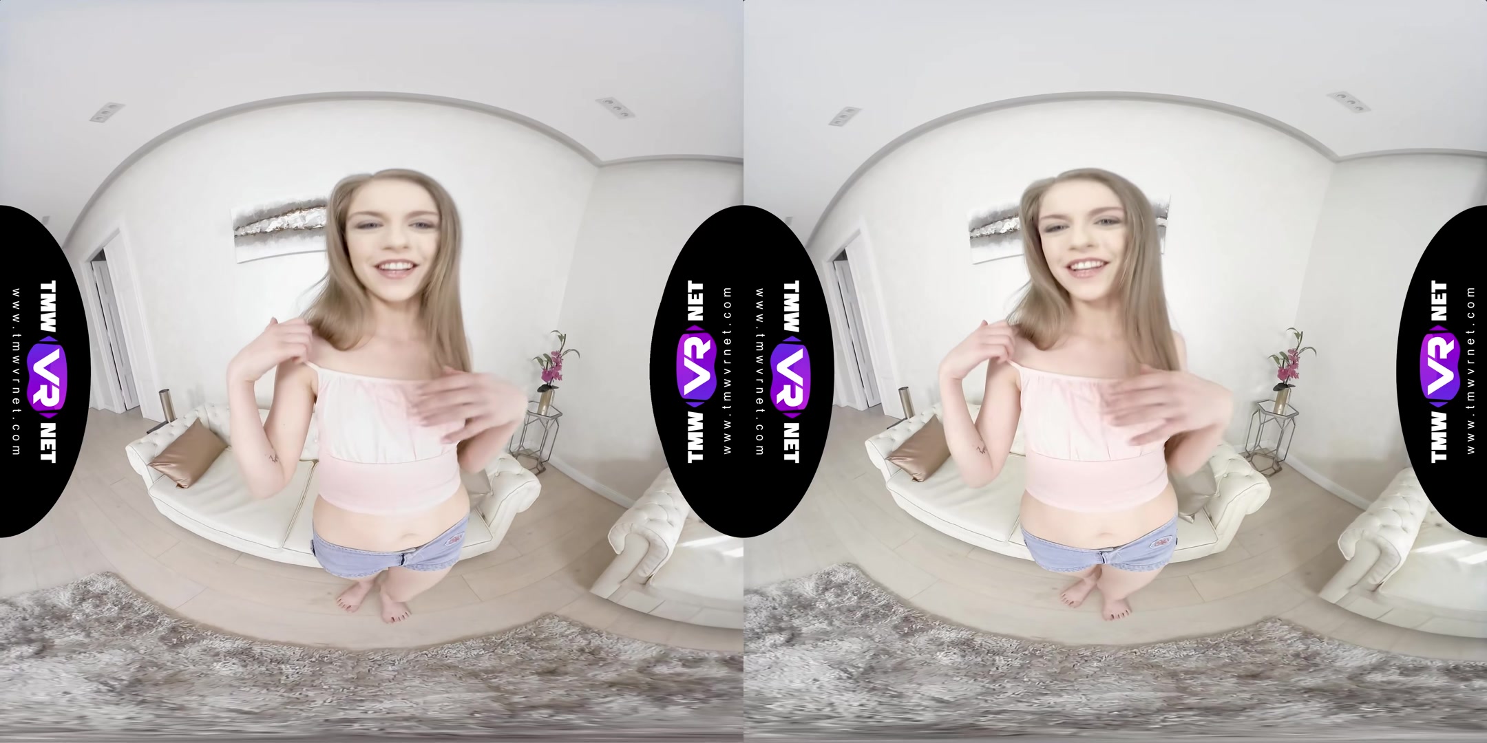 Playful Babe Undresses To Cool Down - TmwVRNet