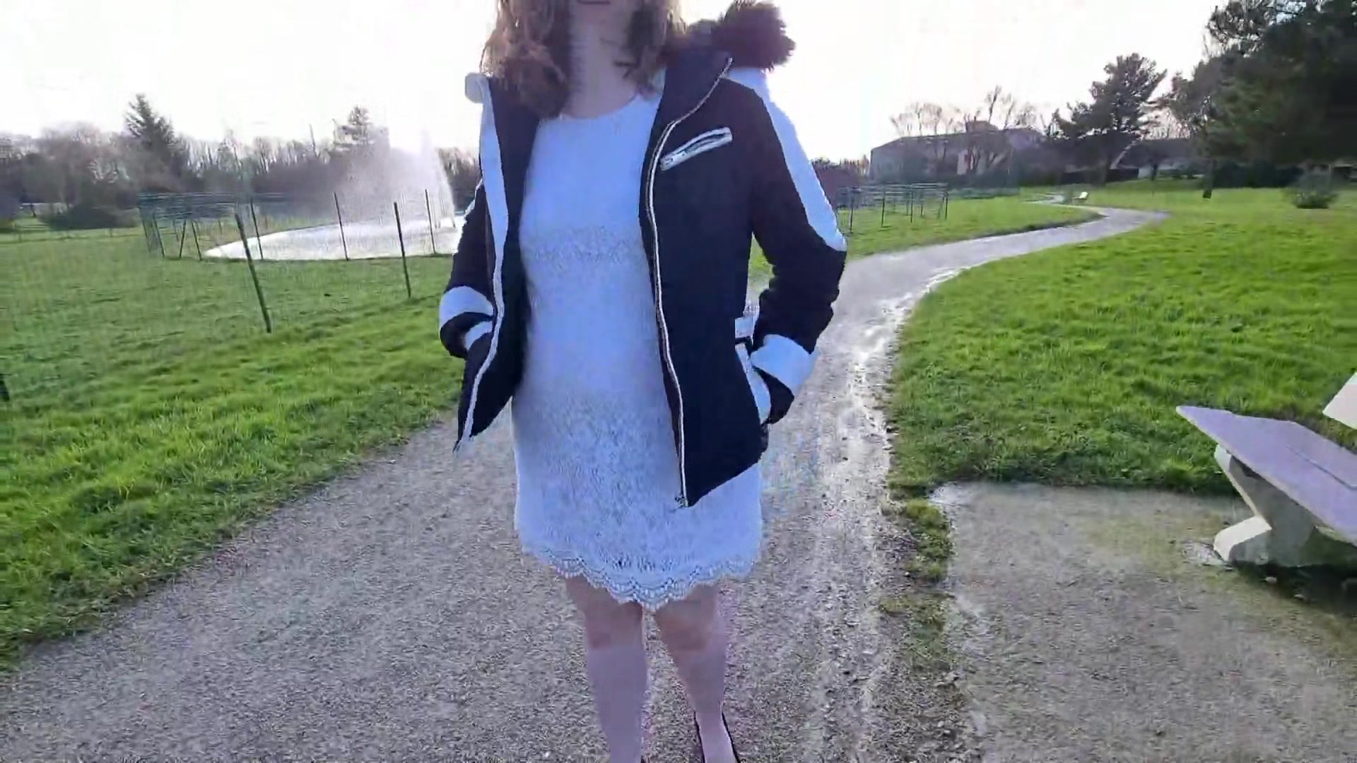 Clara frees herself more and more ...