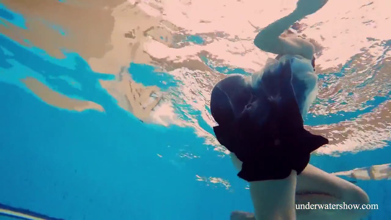 Underwater Mermaid Hottest Chick Ever Avenna