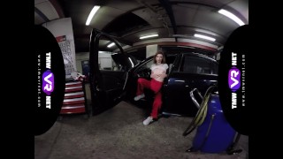 TmwVRnet.com - Tera Link - Cute Female Mechanic Plays Solo in the Car Servi