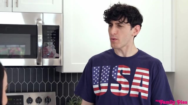Stepsis Knows How To Handle Meat - S33:E5 - Nubiles-Porn