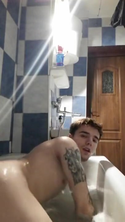 Gay Boy - Bath Show Iulianloveeu From Fallow Me Guyys!